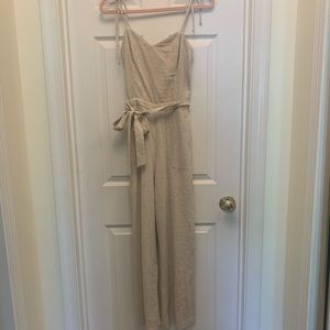 Abercrombie and Fitch linen jumpsuit-tall size-